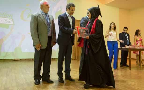 معهد رينه معوض خرّج دفعة من طلابه