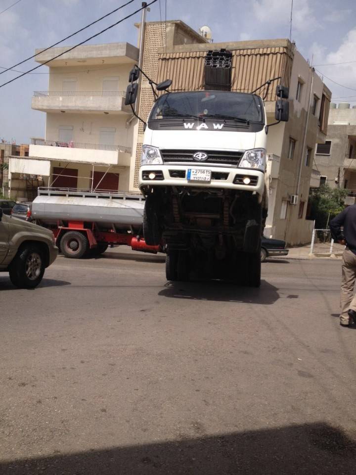 بالصور: شاحنة 