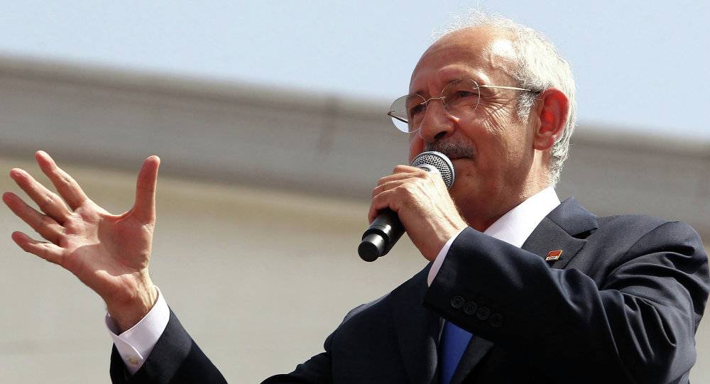 أوغلو: لن نسمح لإردوغان بالقضاء على النظام الجمهوري العلماني