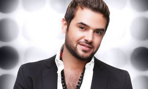 بالصورة: سامو زين يحتضن رولا شامية