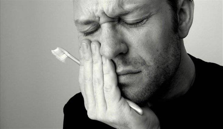 عادات خاطئة قد تدمر أسنانك... انتبه منها !!