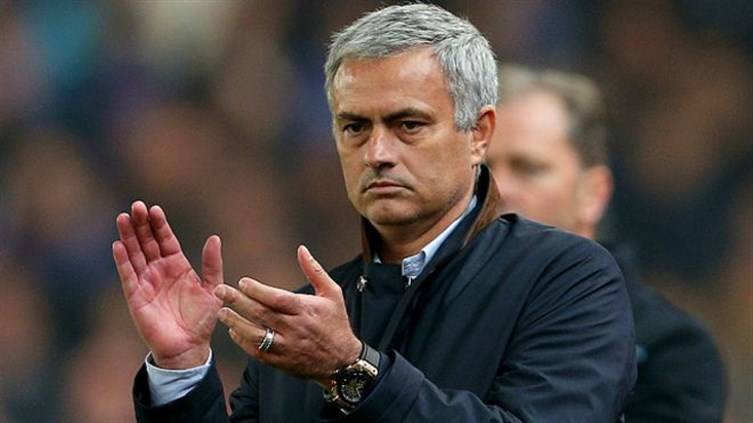 مانشستر يونايتد يتوصل لاتفاق مع مورينيو لتدريب الفريق
