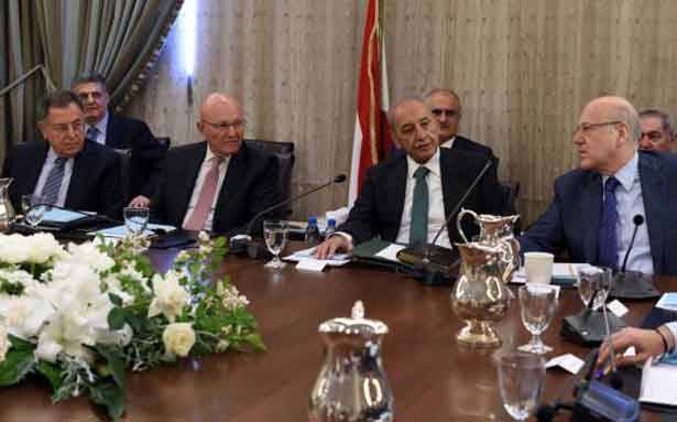 مبادرة بري: الحريري ايجابي جنبلاط مؤيد والعونيون: نعم ولكن