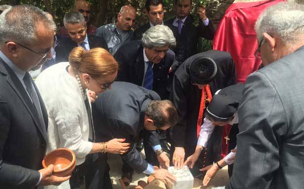 وضع الحجر الأساس لمعبد مار الياس الحيّ في البترون
الراعي : الإعتقاد أنّ البلد يمشي بلا رأس أخطر من الفراغ