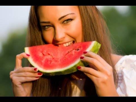 كيف تتعرف على البطيخ الأحمر دون فتحه
