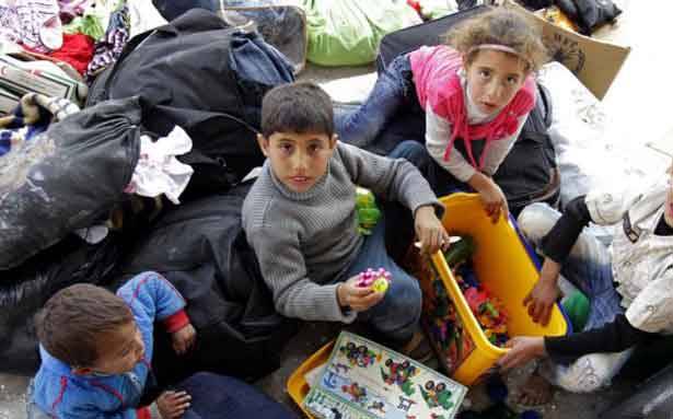 لاجئون اختلفوا على توزيع الطعام
فقتلوا بعضهم في فرنسا