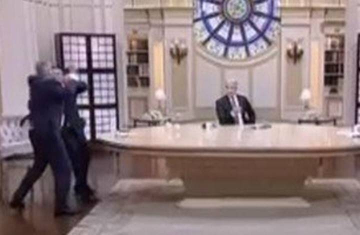 ضرب وشتائم مباشرة على الهواء