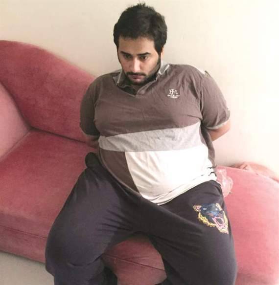 بالفيديو وضعا جثّتها داخل برّاد.. توقيف كويتي وزوجته عذّبا طفلتهما حتى الموت