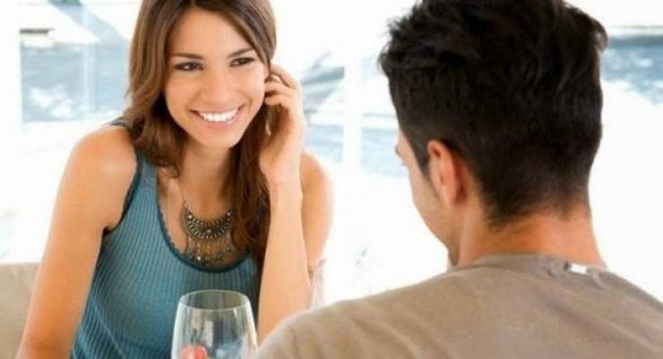 اليكم .. 8 حركات جسدية تكشف خداع أو صدق الإنسان