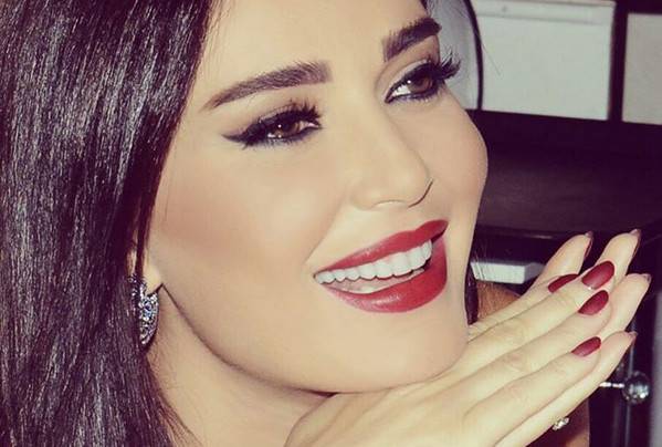 ما سرّ غياب سيرين عبد النور عن الساحة الغنائية؟