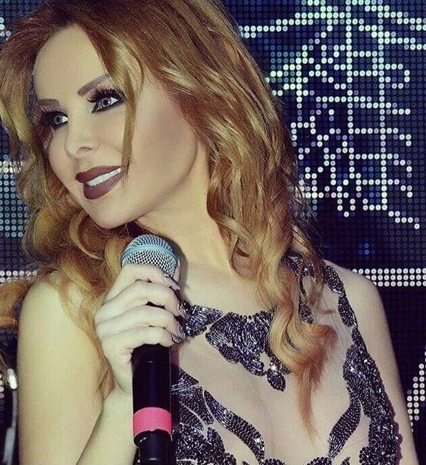بالصور- رولا سعد بفستان شفاف يكشف مفاتنها