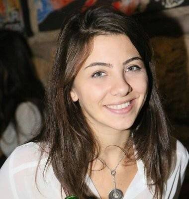 ضرب مراسلة "OTV"!
