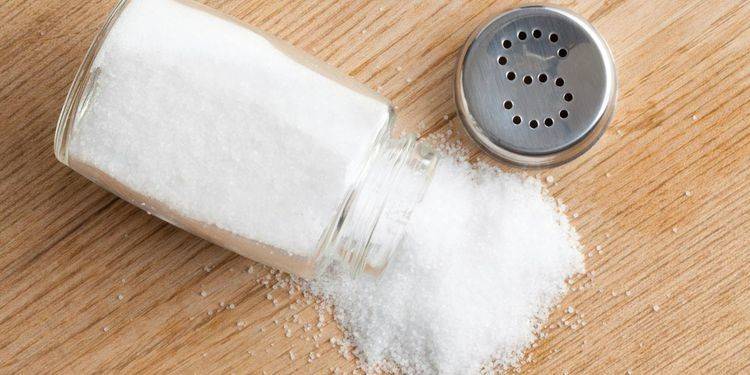 بعيداً عن الصحة.. 7 إستخدامات للملح ستُذهلك