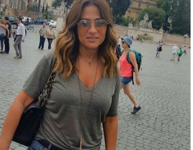 بالصور: جوليا بطرس في إجازة إيطالية... مع من؟!