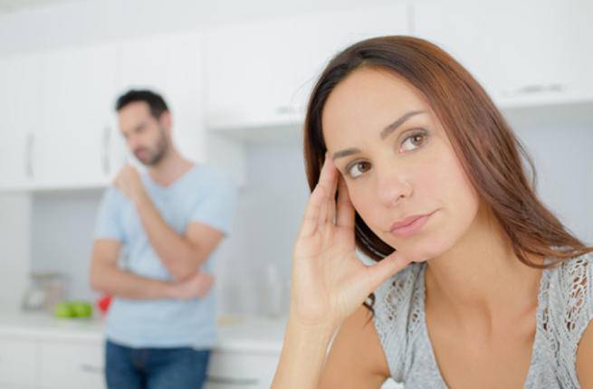 5 علامات تدل على هروب زوجك منك