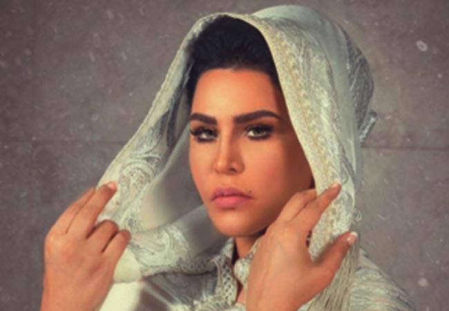 أحلام تتجه إلى الأناشيد الدينية
