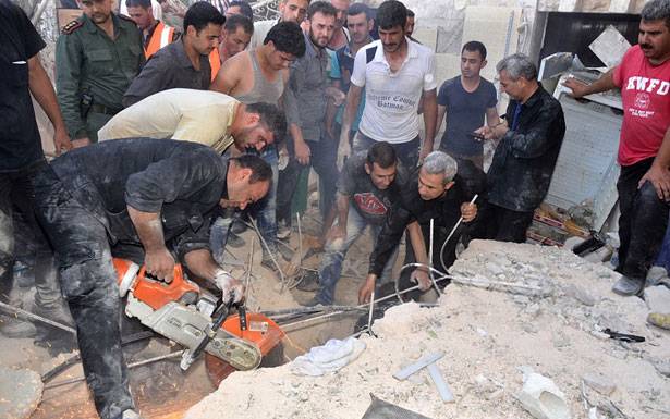 «إلتهاب» جبهات حلب والرقة ودير الزور واللاذقية وحماة
روسيا: الجيش التركي يشارك ميدانياً.. واشنطن تستهدف «داعش» من المتوسط