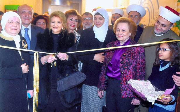 الصلح ترعى المعرض السنوي
للأشغال اليدويّة لمؤسسات محمد خالد