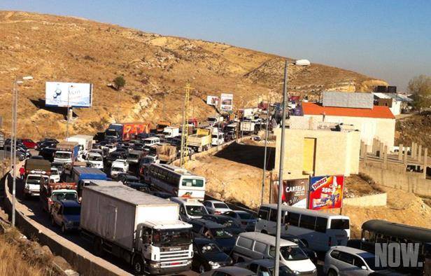 العثور على قنابل يدوية وصواعق على جانب الطريق بين المديرج وحمانا