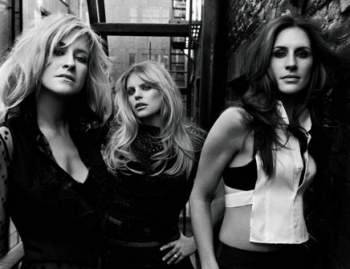 فرقة Dixie Chicks تسخر من دونالد ترامب على المسرح.. بالصورة