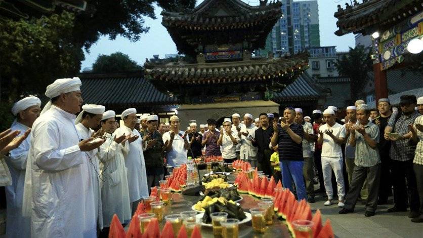 دولة منعت سكّانها من الصوم والصلاة خلال شهر رمضان