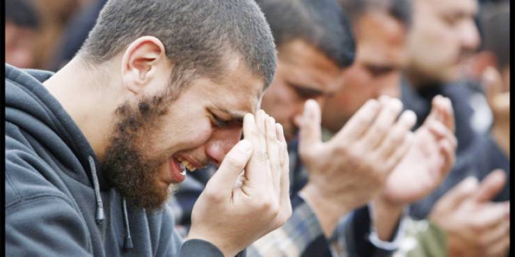 4 اشخاص لا يغفر الله لهم ولا يتقبل منهم صيام رمضان!‎