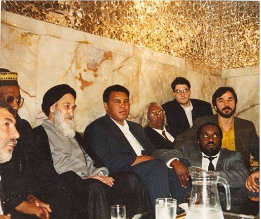 طهران تسمي شارعا باسم “محمد علي”!!