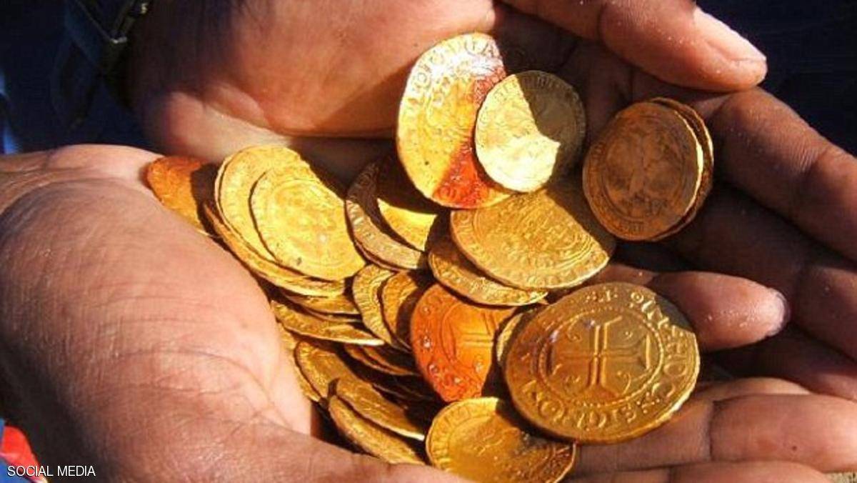 العثور على كنز من الذهب بسفينة غارقة