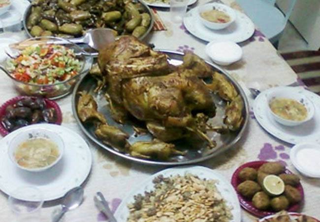 تجنّب العادات القاتلة بعد الإفطار..