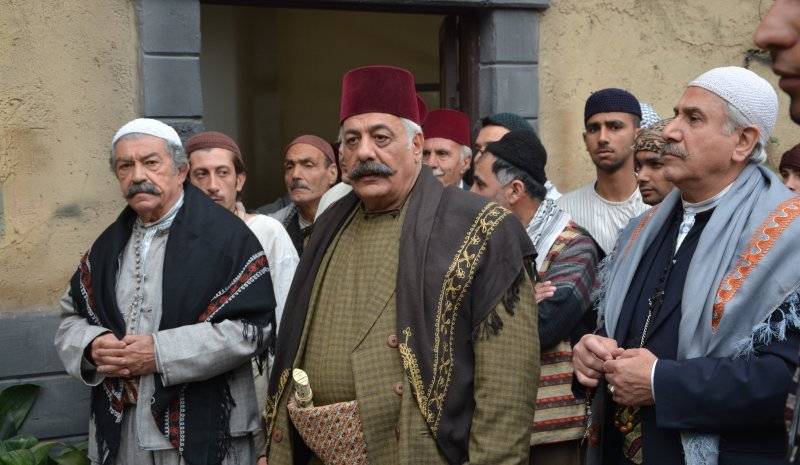 "أعمى باب الحارة" يبصر في الجزء الثامن!