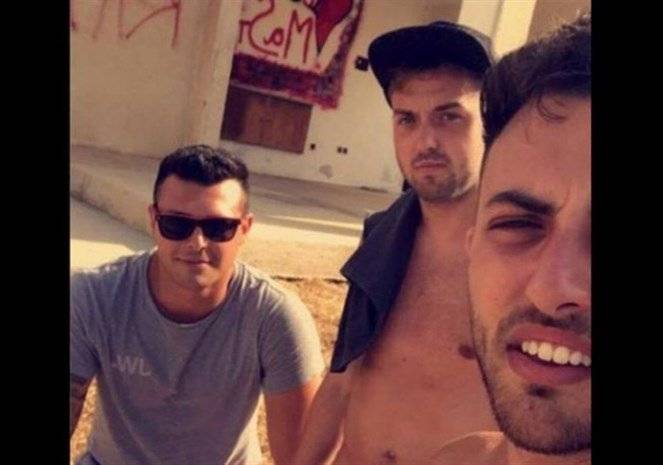 كانوا في قبرص، قرّروا الذهاب لرؤية الدلافين.. ولكن لن تصدقوا ماذا حصل معهم!