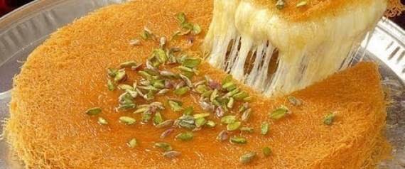 "الحلو للحلو" .. شاهد أشهر الحلويات الرمضانية العربية
