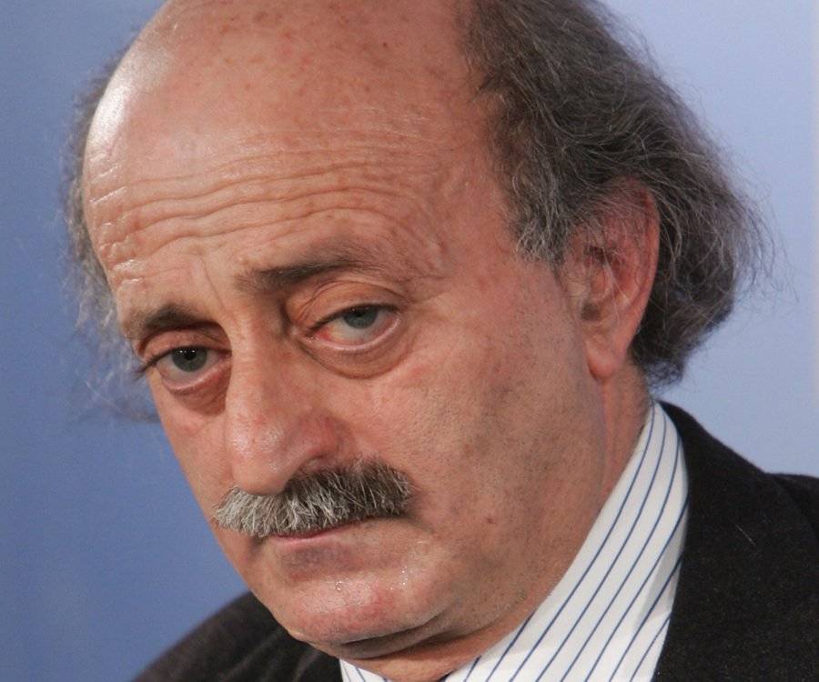 الزعيم جنبلاط ينتفض من ألم الغدر..والأوفياء: "لبيك يا وليد بيك.."