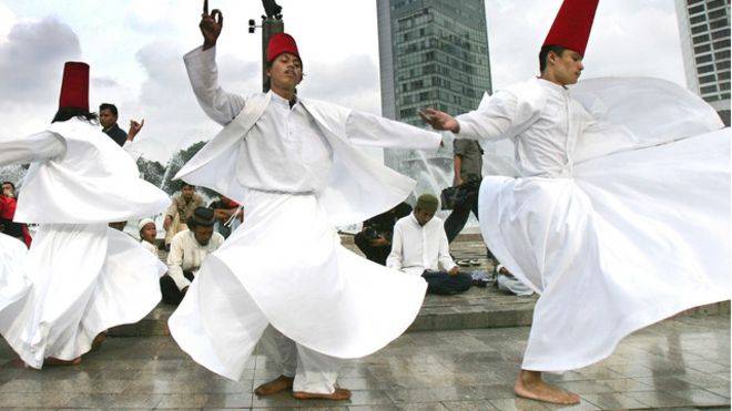 جلال الدين الرومي يثير الخلاف بين إيران وتركيا وأفغانستان
