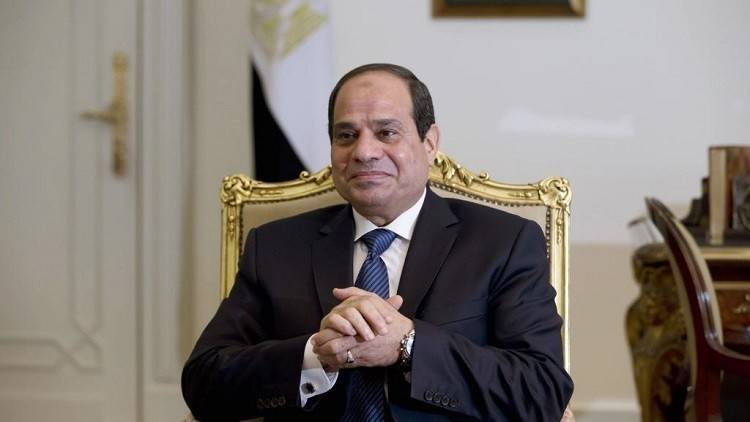 السيسي يرفع معاشات المصريين