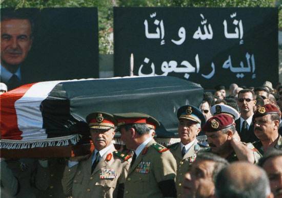 بالفيديو هكذا تم نعي الرئيس حافظ الاسد