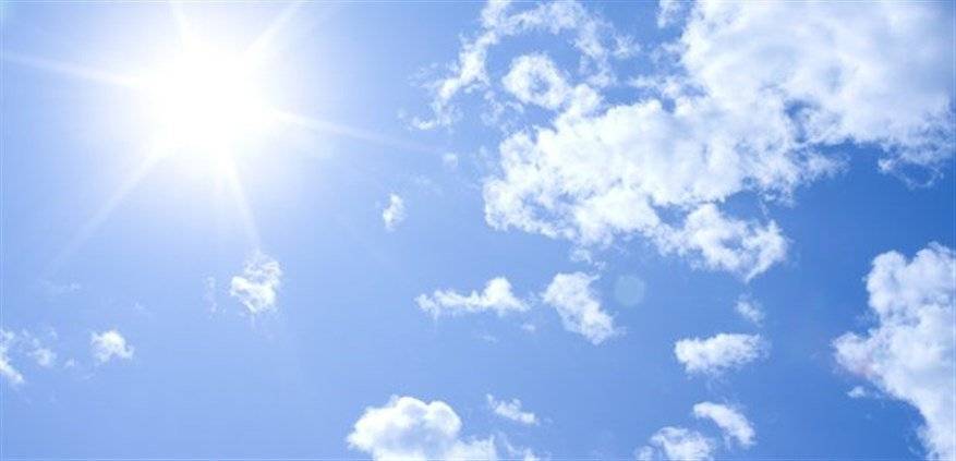الطقس غدا قليل الغيوم مع ارتفاع بالحرارة