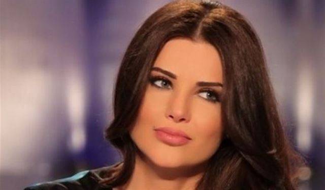 كيف علقت منى أبو حمزة على انفجار بيروت؟