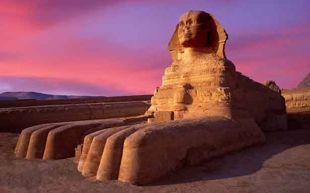 مصر النيل والأهرام
وأبو الهول والخلود