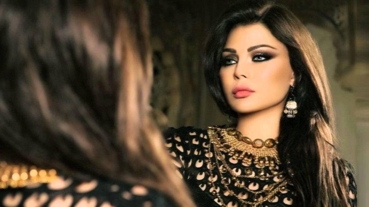بالصور:  هيفاء وهبي بإطلالات رمضانية ساحرة