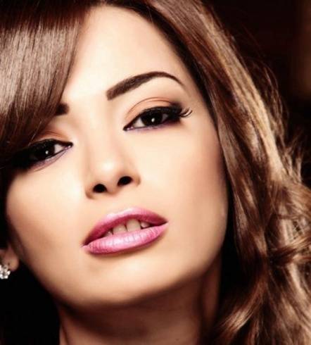 ممثلة مصرية تسخر من زينة وتؤكد فشل مسلسلها... من هي؟ وماذا قالت؟