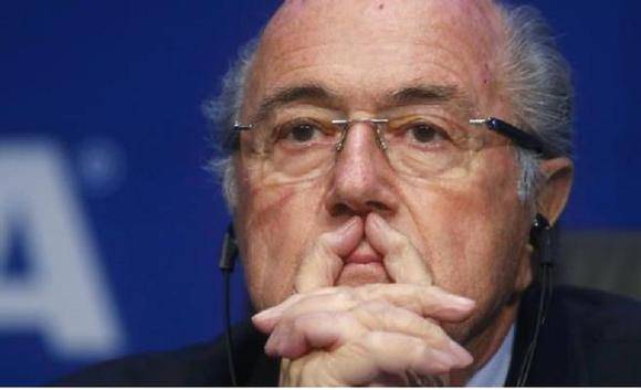 بلاتر يكشف طرق غش قرعة المسابقات الأوروبية