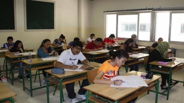 ماذا عن نتائج الشهادات المتوسطة غداً وبعده؟