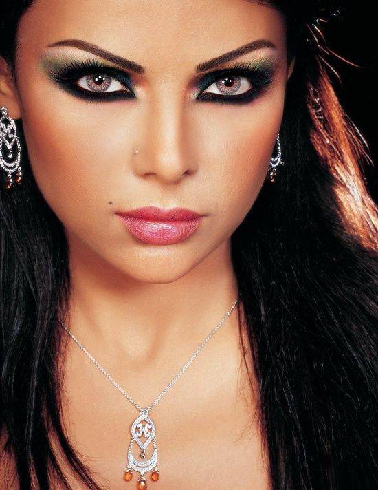 نجوم ومشاهير رفضو صيام رمضان لاسباب غريبة جدا