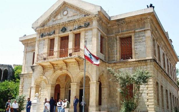 حرب حول 22 مليار ليرة لصالح البلديات
