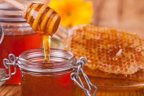 عسل الكينا.. فوائد صحية خياليّة وسريعة!