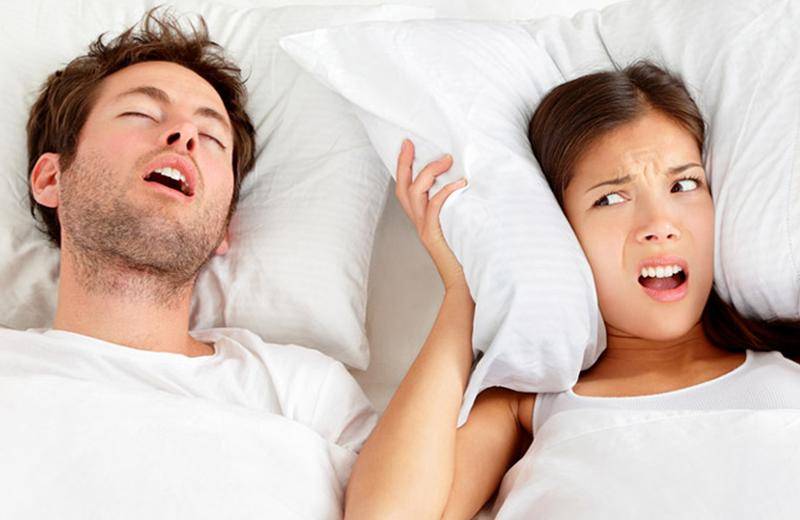 لماذا ينام البعض وأفواههم مفتوحة؟