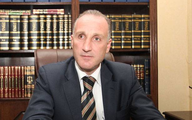 الأسعد: لتشكيل جبهة وطنيّة للمُواجهة