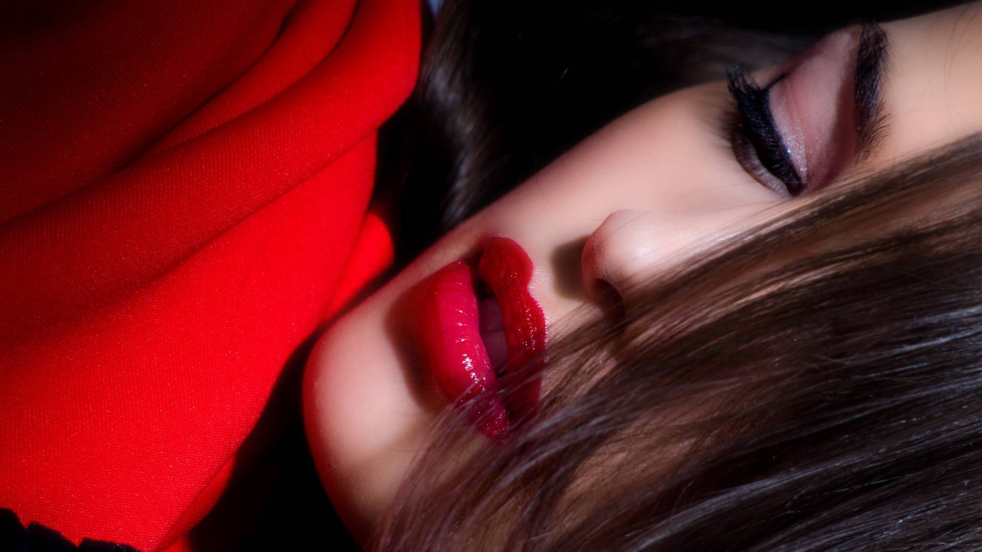 ما هي مواصفات المرأة الجذابة من وجهة نظر الرجال ؟