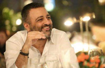 بالصور.. زياد بطرس ومغنيته المفضلة في براغ!